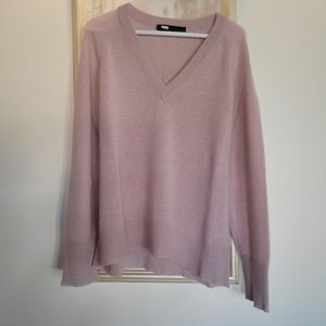 360 Cashmere Women's V-Neck Sweater in Soft Pink